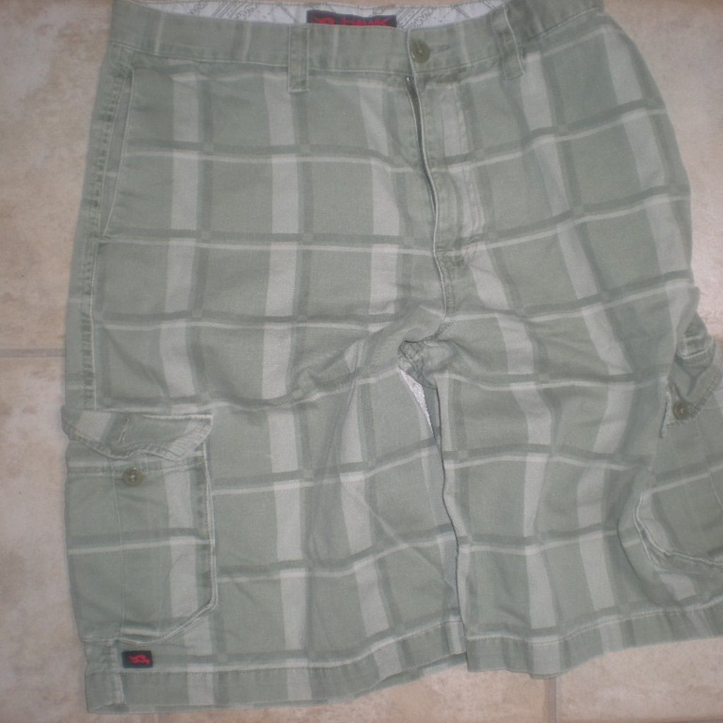 Hawk Brand Cargo Bermuda Shorts Size 33